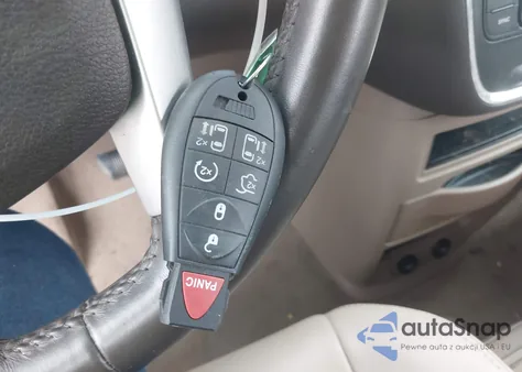 2016 Chrysler Town & Country Touring from USA, damaged, VIN 2C4RC1BG8GR298411